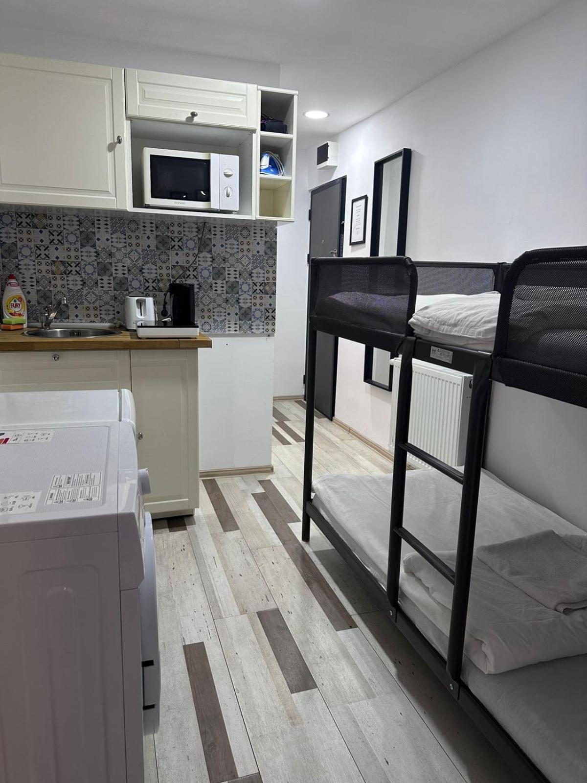 Heights Accommodation City Center Bucureşti Ngoại thất bức ảnh