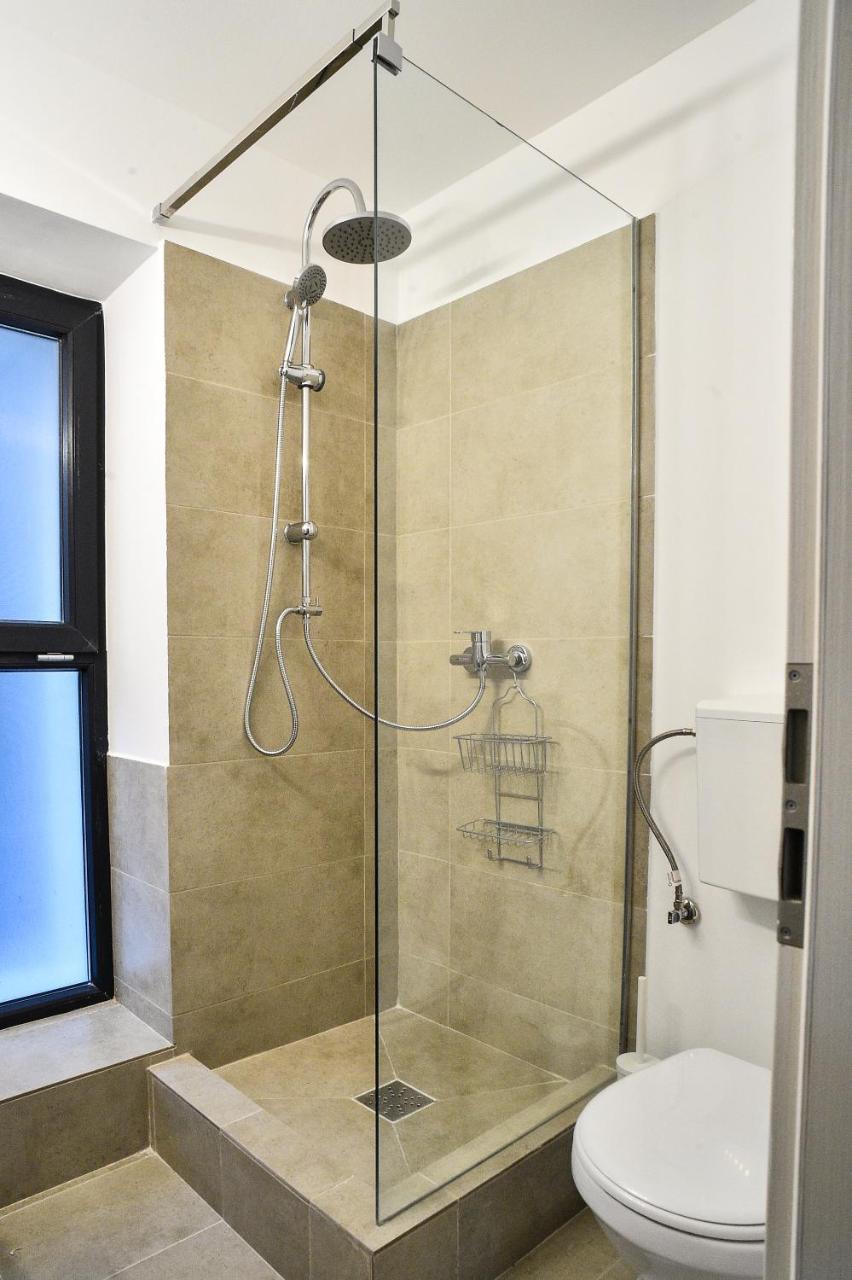 Heights Accommodation City Center Bucureşti Ngoại thất bức ảnh