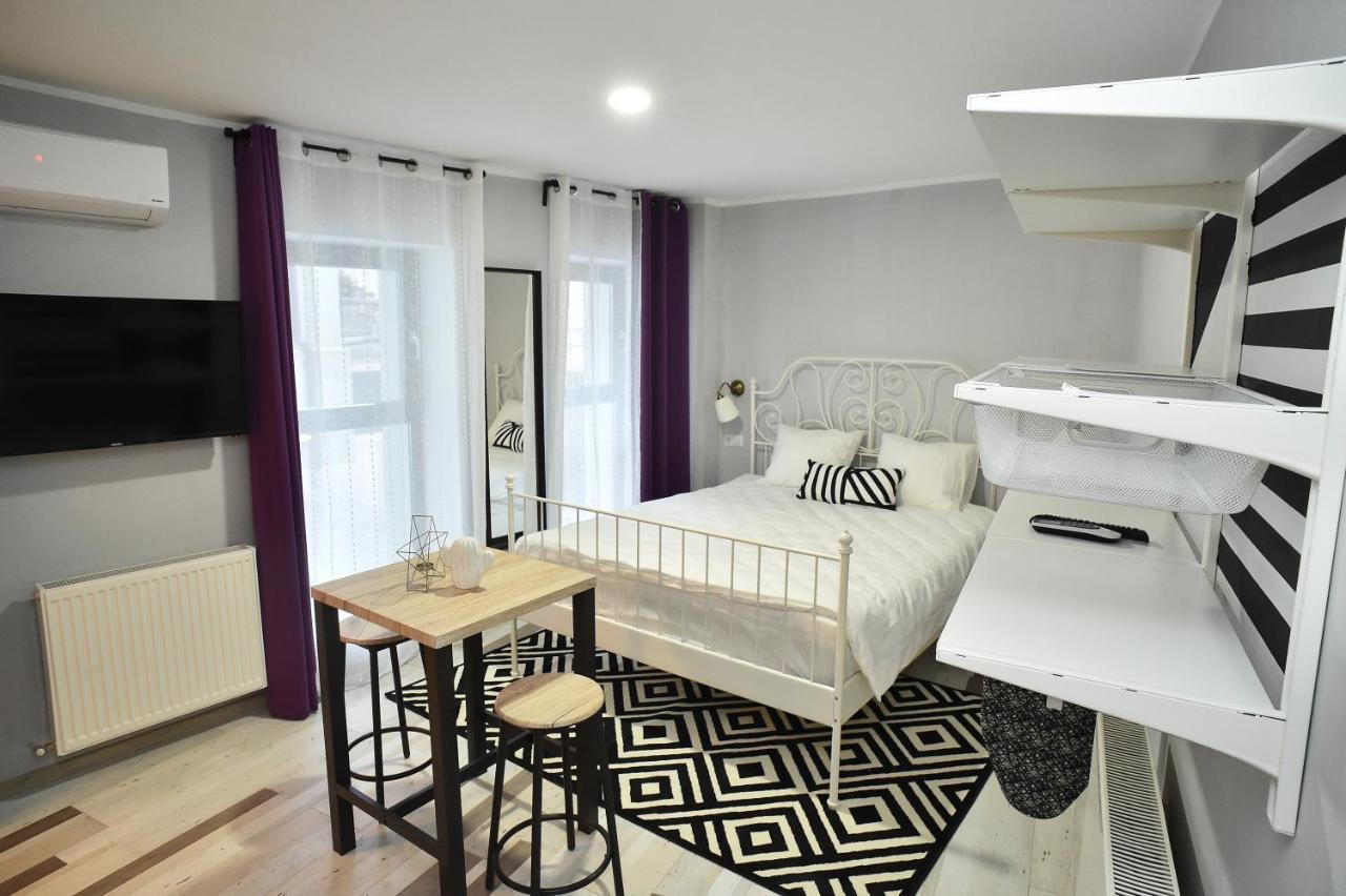 Heights Accommodation City Center Bucureşti Ngoại thất bức ảnh