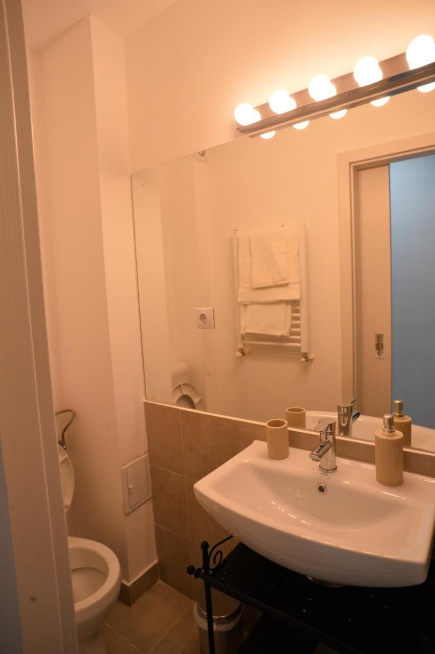 Heights Accommodation City Center Bucureşti Ngoại thất bức ảnh