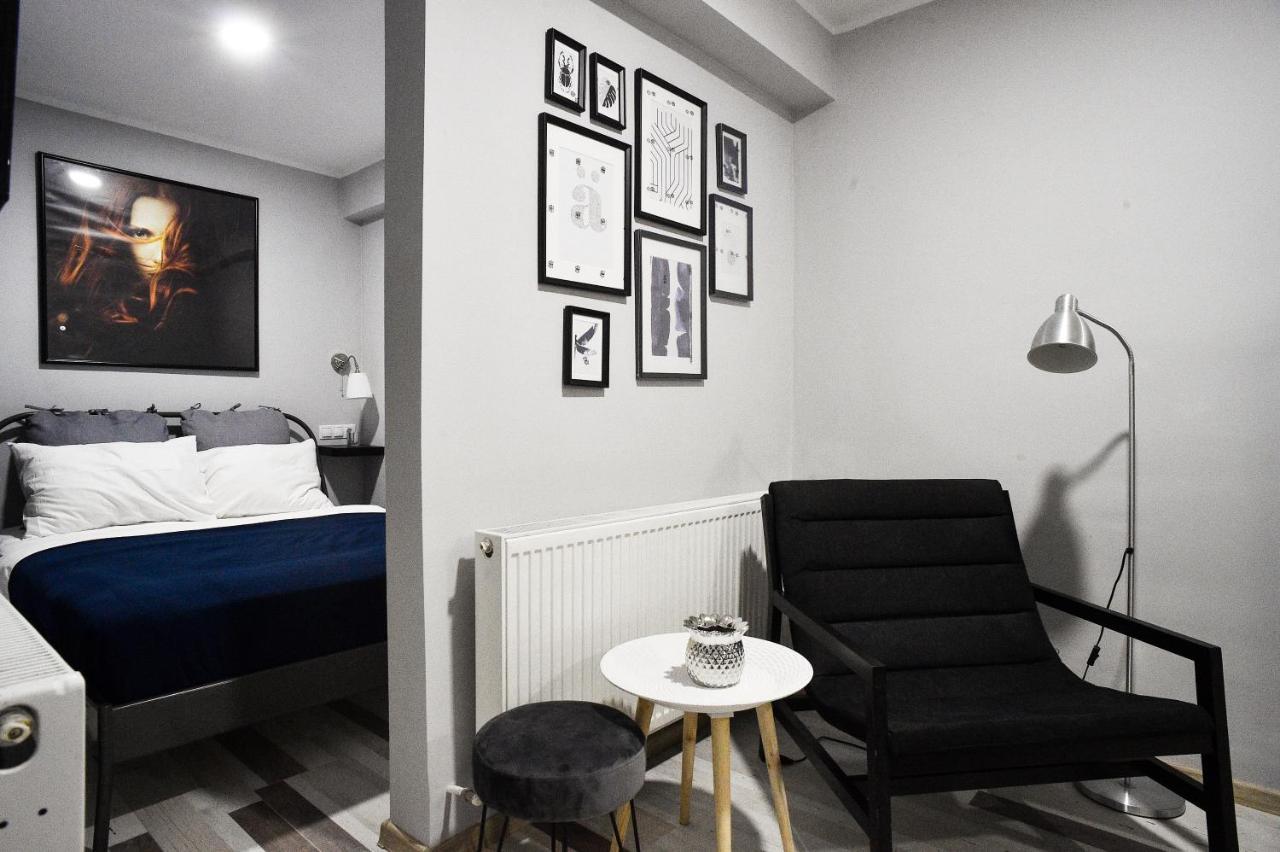 Heights Accommodation City Center Bucureşti Ngoại thất bức ảnh